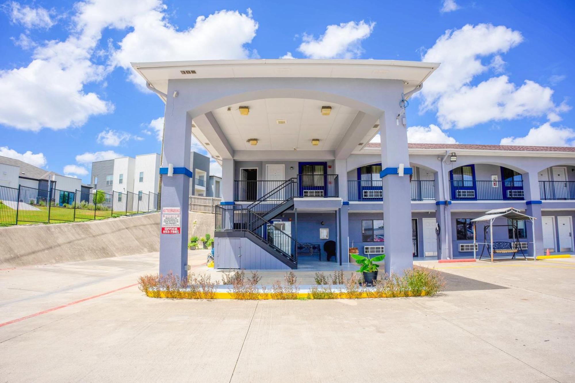 High Five Inn By Oyo Кіллін Екстер'єр фото